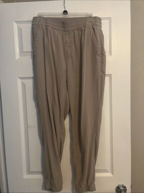 Old Navy Women's Taupe Elastic Waist Joggers